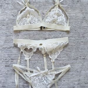 Fashion Nova Lace Lingerie Set in Cream (Size S/M)